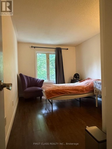 17 HARNWORTH DRIVE, Toronto (Hillcrest Village), Ontario, M2H3C1