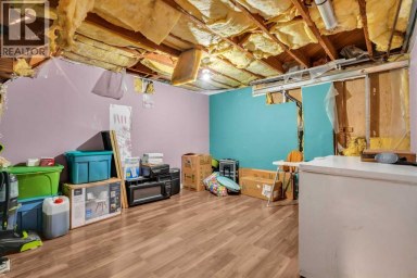 2046 33 Street SE Calgary Alberta photo 26