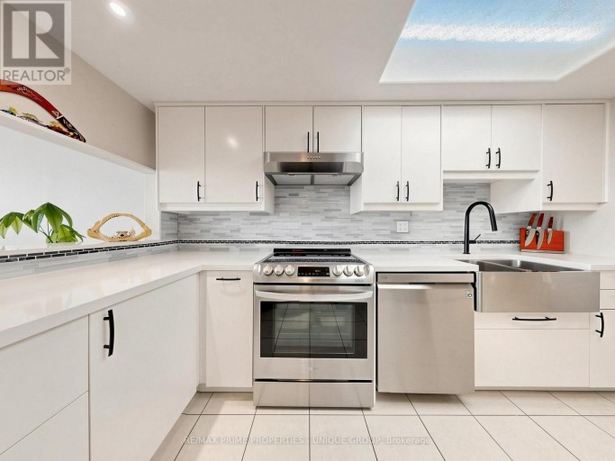 PH12 - 2460 EGLINTON AVENUE E, Toronto (Eglinton East), Ontario, M1K5J7