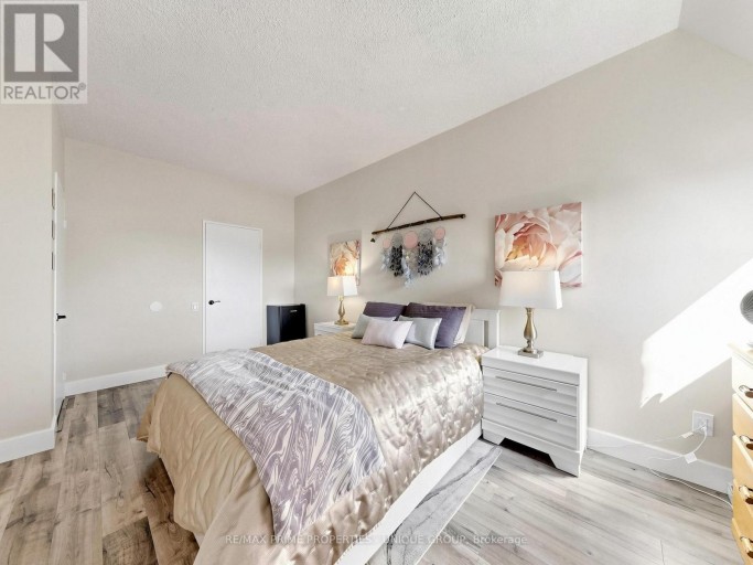 PH12 - 2460 EGLINTON AVENUE E, Toronto (Eglinton East), Ontario, M1K5J7