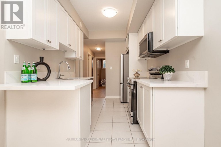 11 - 235 MCLEVIN AVENUE, Toronto (Malvern), Ontario, M1B0E8