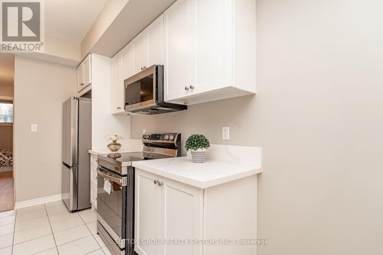 11 - 235 MCLEVIN AVENUE, Toronto (Malvern), Ontario, M1B0E8