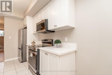 11 - 235 MCLEVIN AVENUE Toronto (Malvern) Ontario photo 12