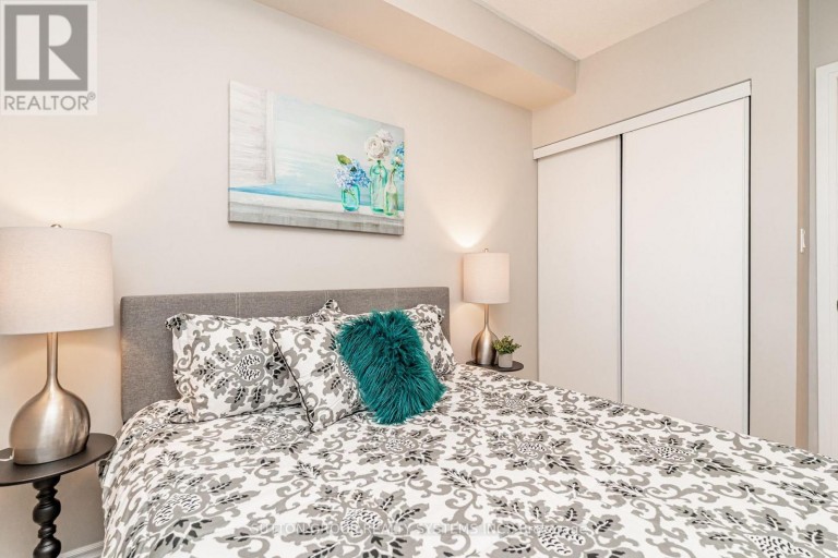 11 - 235 MCLEVIN AVENUE, Toronto (Malvern), Ontario, M1B0E8