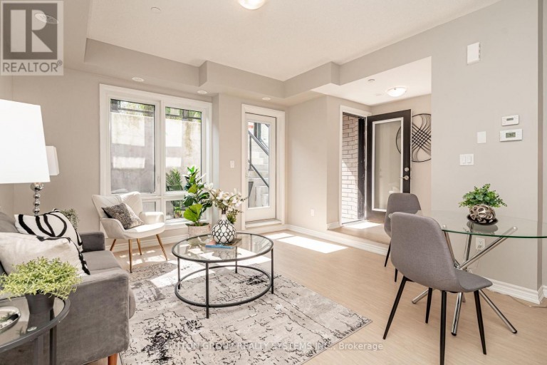 11 - 235 MCLEVIN AVENUE, Toronto (Malvern), Ontario, M1B0E8