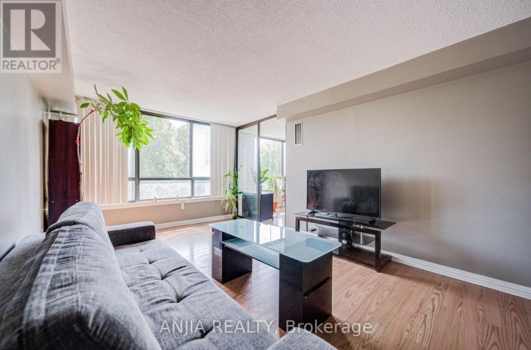 401 - 255 BAMBURGH CIRCLE, Toronto (Steeles), Ontario, M1W3T6