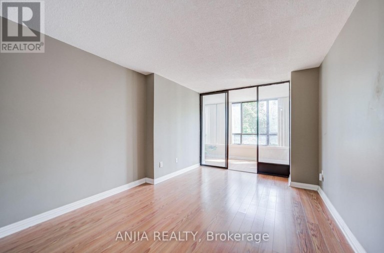 401 - 255 BAMBURGH CIRCLE, Toronto (Steeles), Ontario, M1W3T6