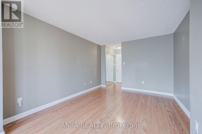 401 - 255 BAMBURGH CIRCLE, Toronto (Steeles), Ontario, M1W3T6