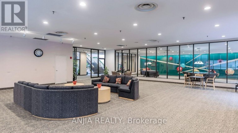 401 - 255 BAMBURGH CIRCLE, Toronto (Steeles), Ontario, M1W3T6