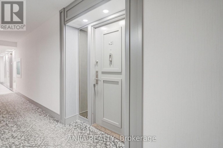 401 - 255 BAMBURGH CIRCLE, Toronto (Steeles), Ontario, M1W3T6