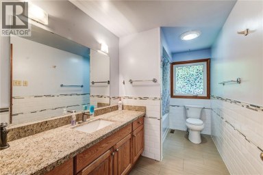 282 DRIFTWOOD Drive Kitchener Ontario photo 20
