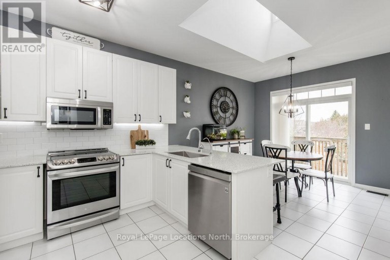 14 BERKSHIRE AVENUE, Wasaga Beach, Ontario, L9Z0G3