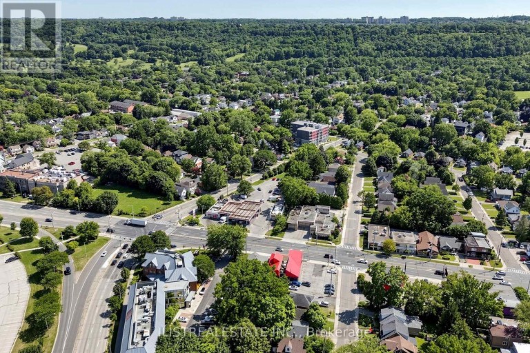 2 NORFOLK STREET N, Hamilton (Ainslie Wood), Ontario, L8S3K1