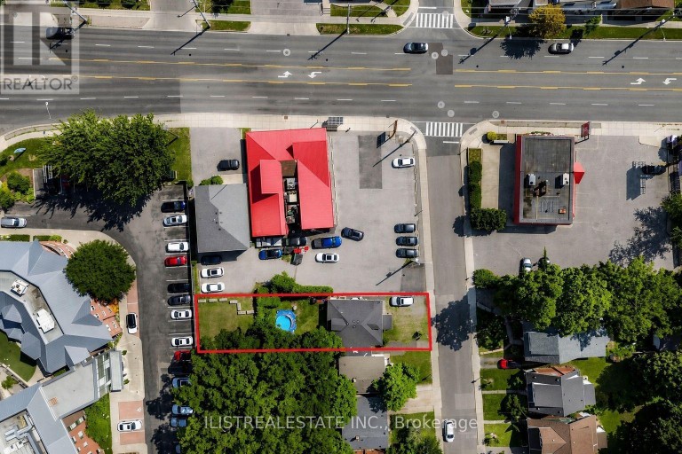 2 NORFOLK STREET N, Hamilton (Ainslie Wood), Ontario, L8S3K1