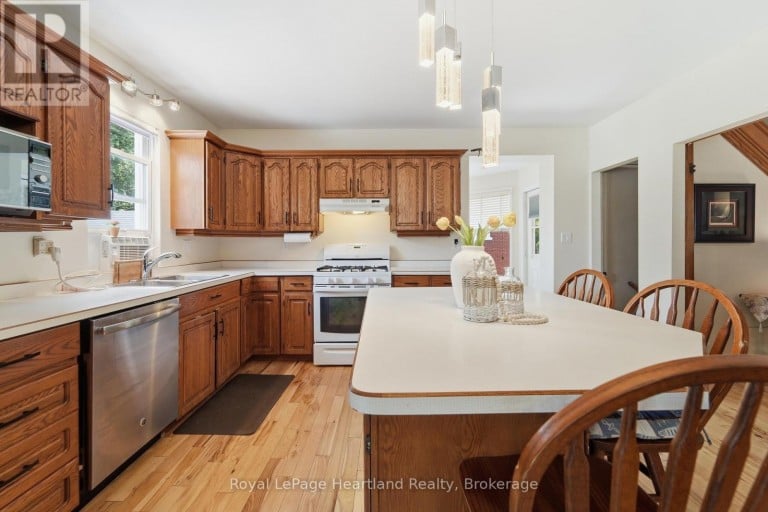 187 CAMERON STREET, Goderich (Goderich (Town)), Ontario, N7A3K9