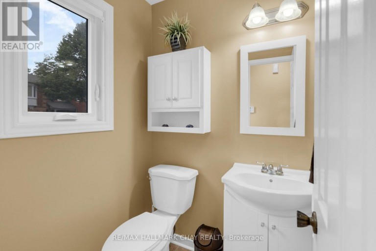 769 PLAYTER CRESCENT, Newmarket (Armitage), Ontario, L3X1W7