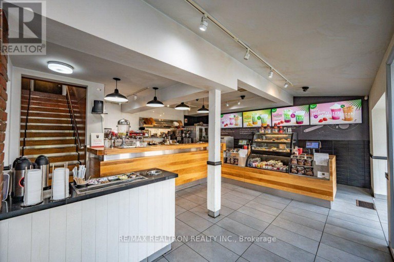 321 LAKESHORE ROAD E, Oakville (OO Old Oakville), Ontario, L6J1J4
