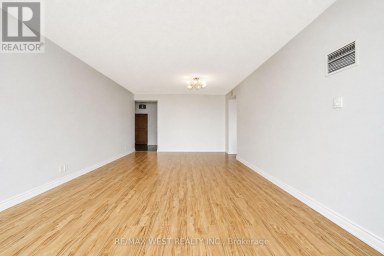 PH103 - 8 LEE CENTRE DRIVE Toronto (Woburn) Ontario photo 4