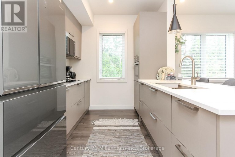 107 - 10 BECKWITH LANE, Blue Mountains, Ontario, L9Y0N5