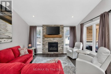 12 5TH LANE Wasaga Beach Ontario photo 17