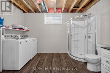 12 5TH LANE Wasaga Beach Ontario photo 34