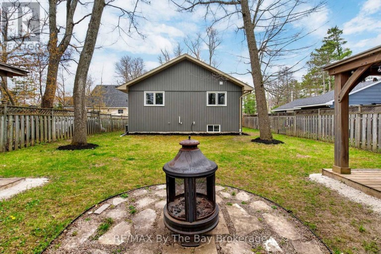 12 5TH LANE, Wasaga Beach, Ontario, L9Z2E9