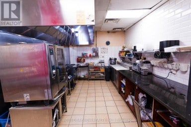 104 - 2240 LAKE SHORE BOULEVARD W Toronto (Mimico) Ontario photo 8