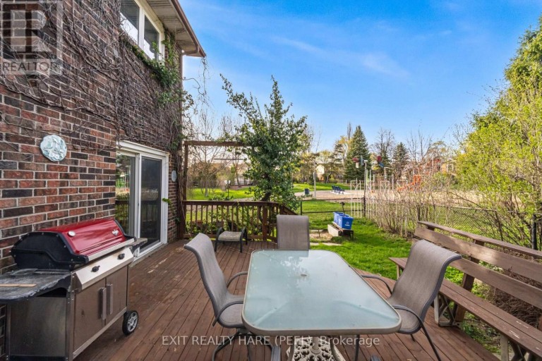 30 THORSBY COURT, Brampton (Brampton North), Ontario, L6V3T9