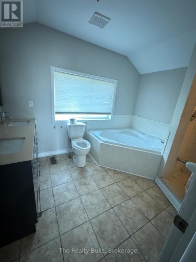 76 - 76 SPADINA ROAD, Brampton (Brampton West), Ontario, L6X4X6