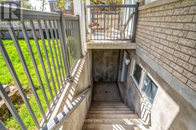 611 NORTHCLIFFE BOULEVARD Toronto (Oakwood Village) Ontario photo 26