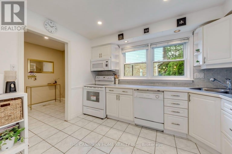 3 - 2226 UPPER MIDDLE ROAD, Burlington (Brant Hills), Ontario, L7P2Z9