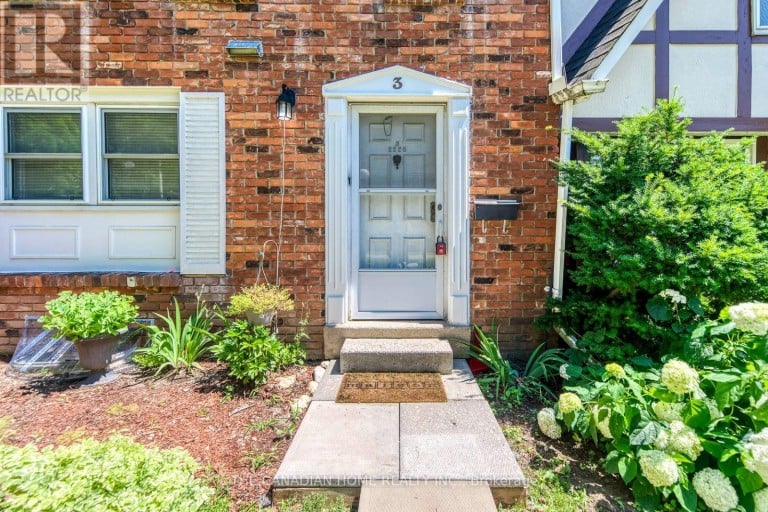 3 - 2226 UPPER MIDDLE ROAD, Burlington (Brant Hills), Ontario, L7P2Z9