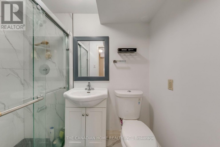 3 - 2226 UPPER MIDDLE ROAD, Burlington (Brant Hills), Ontario, L7P2Z9