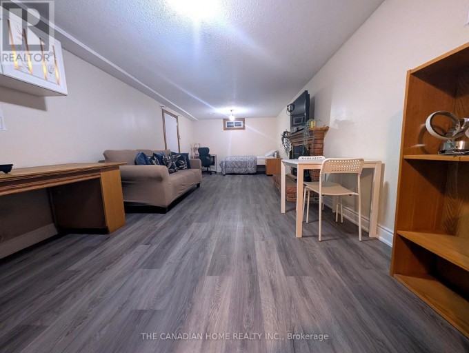 3 - 2226 UPPER MIDDLE ROAD, Burlington (Brant Hills), Ontario, L7P2Z9