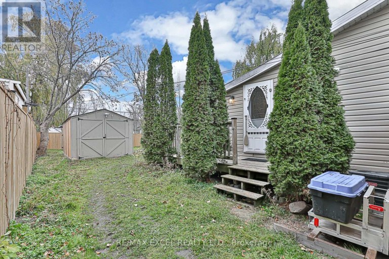 255 PARKWAY AVENUE, Georgina (Keswick South), Ontario, L4P2W1