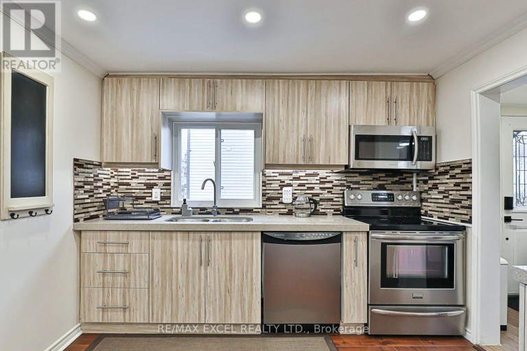 255 PARKWAY AVENUE, Georgina (Keswick South), Ontario, L4P2W1