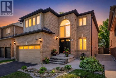 15 KLAMATH COURT Vaughan (Maple) Ontario photo 1