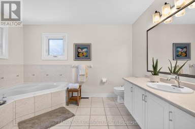 15 KLAMATH COURT Vaughan (Maple) Ontario photo 21