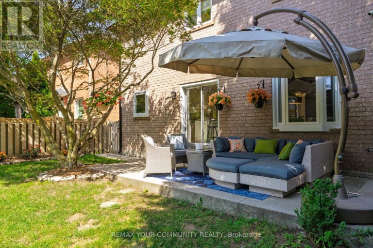 15 KLAMATH COURT, Vaughan (Maple), Ontario, L6A2L7