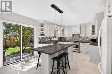 15 KLAMATH COURT Vaughan (Maple) Ontario photo 5