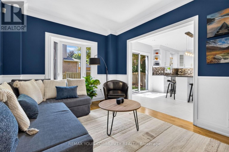 15 KLAMATH COURT, Vaughan (Maple), Ontario, L6A2L7