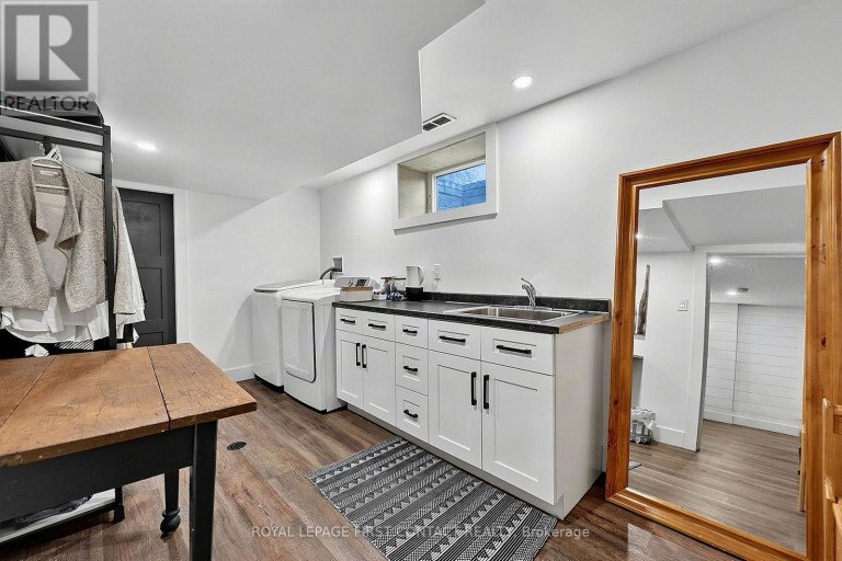 12 DAVIES CRESCENT, Barrie (Grove East), Ontario, L4M2M3
