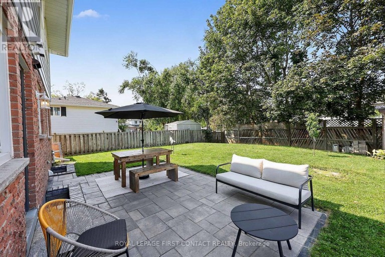 12 DAVIES CRESCENT, Barrie (Grove East), Ontario, L4M2M3