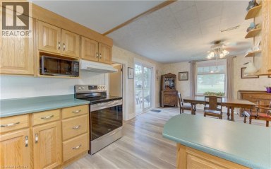1623 WILMOT CENTRE Road Baden Ontario photo 15