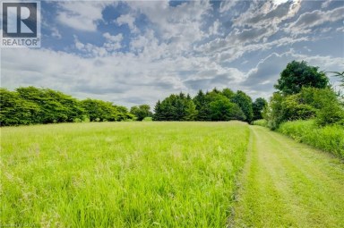 1623 WILMOT CENTRE Road Baden Ontario photo 34