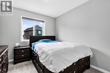 30 Yorkville Boulevard SW Calgary Alberta photo 36