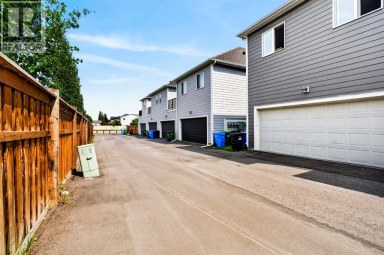 30 Yorkville Boulevard SW Calgary Alberta photo 39
