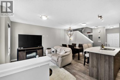 30 Yorkville Boulevard SW Calgary Alberta photo 4