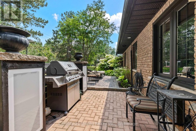 4 - 2 PADDOCK WOOD, Peterborough (Ashburnham Ward 4), Ontario, K9H7H2
