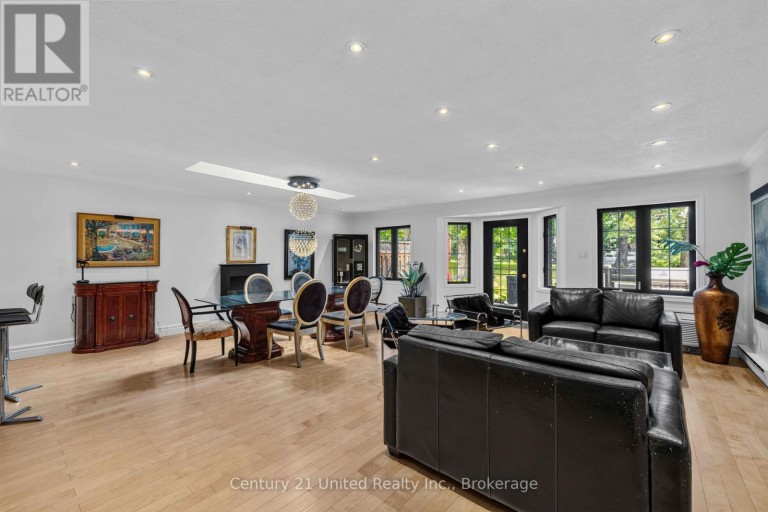 4 - 2 PADDOCK WOOD, Peterborough (Ashburnham Ward 4), Ontario, K9H7H2